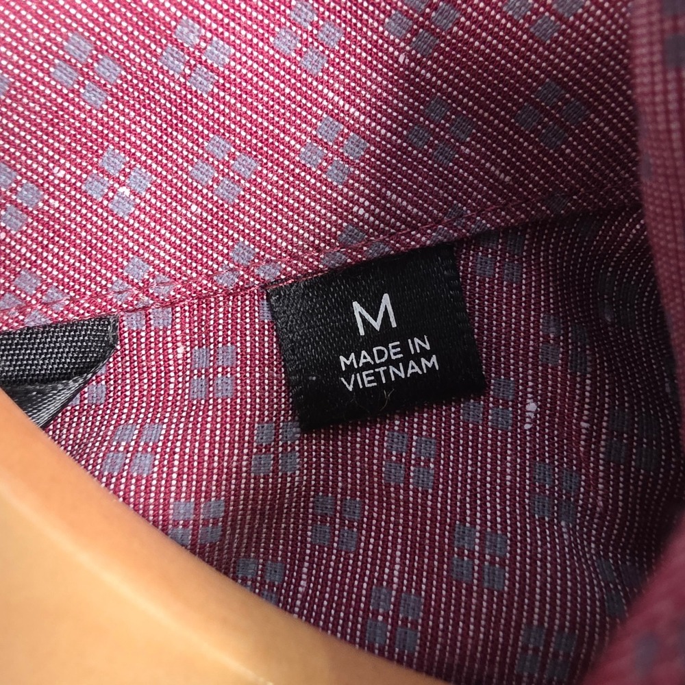 TravisMathew‎ Button Down Shirt Mens M Burgundy Geometric Short Sleeve - Picture 5 of 8